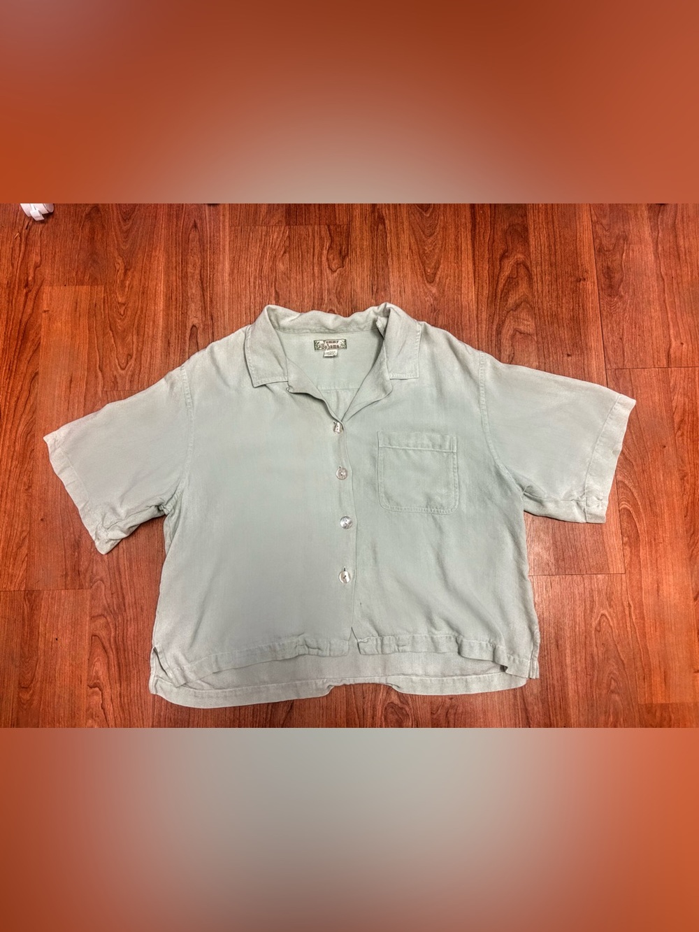 Vintage Cropped 100% Silk Tommy Bahama Short Sleeve Button-Down Pearl Buttons L